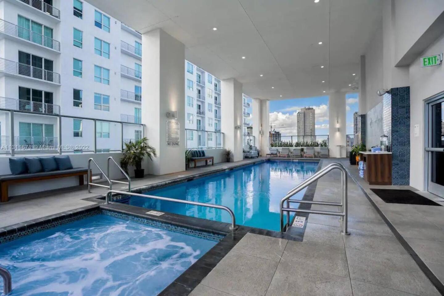 2 Bedrooms Design Condo Downtown Miami Pool And Gym Kültér fotó